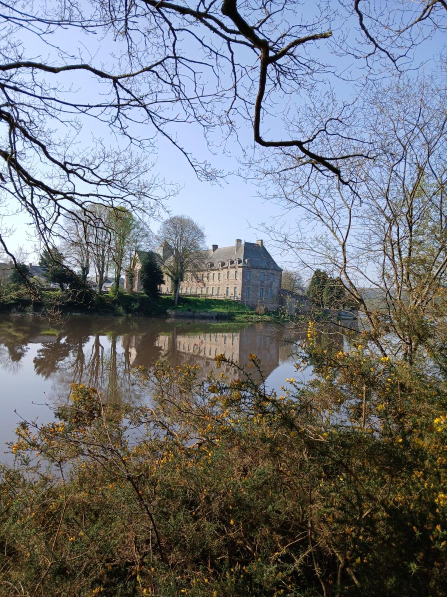 Ty Samy Et Seb Bed and Breakfast Mauron Eksteriør billede